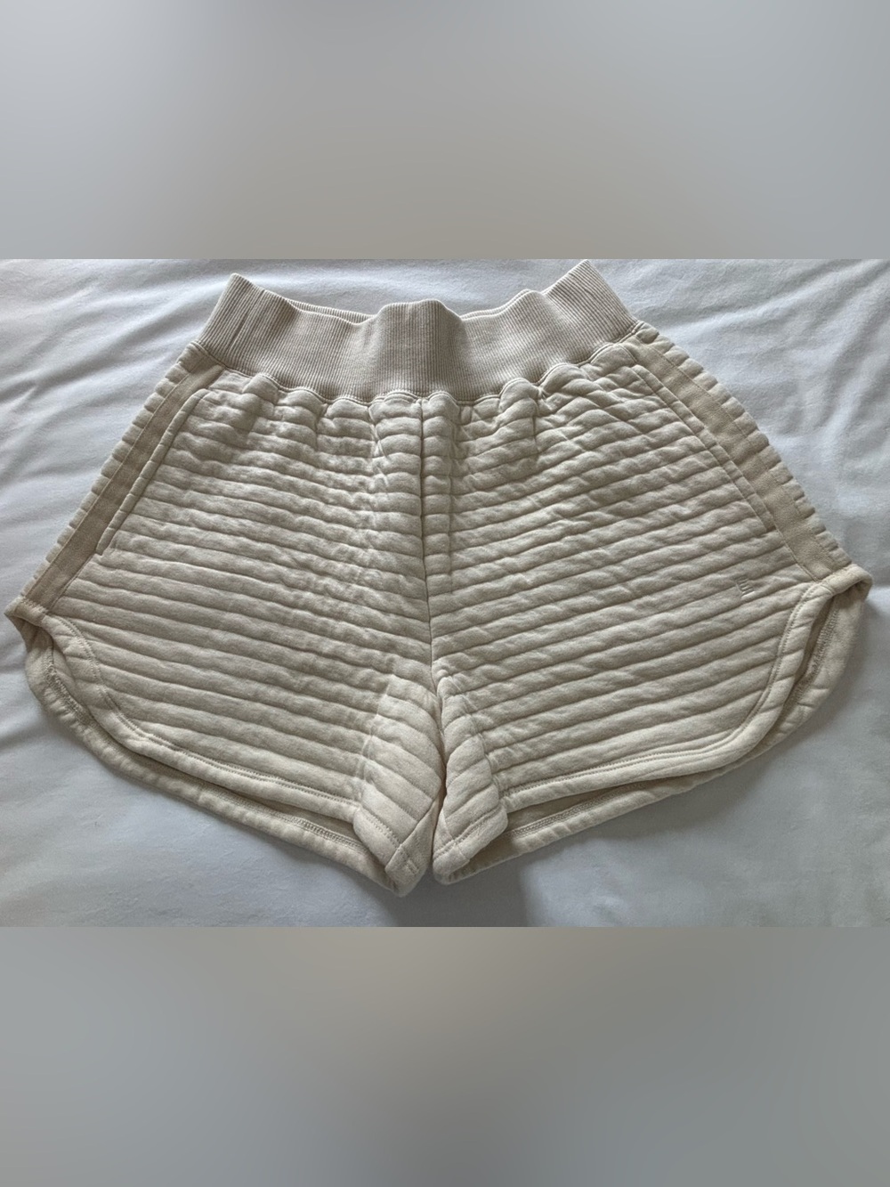 NWOT! Everlane Organic Cotton Quilted Shorts